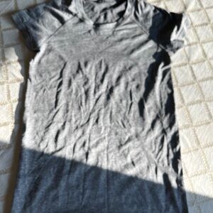 Lululemon swiftly tech shirt